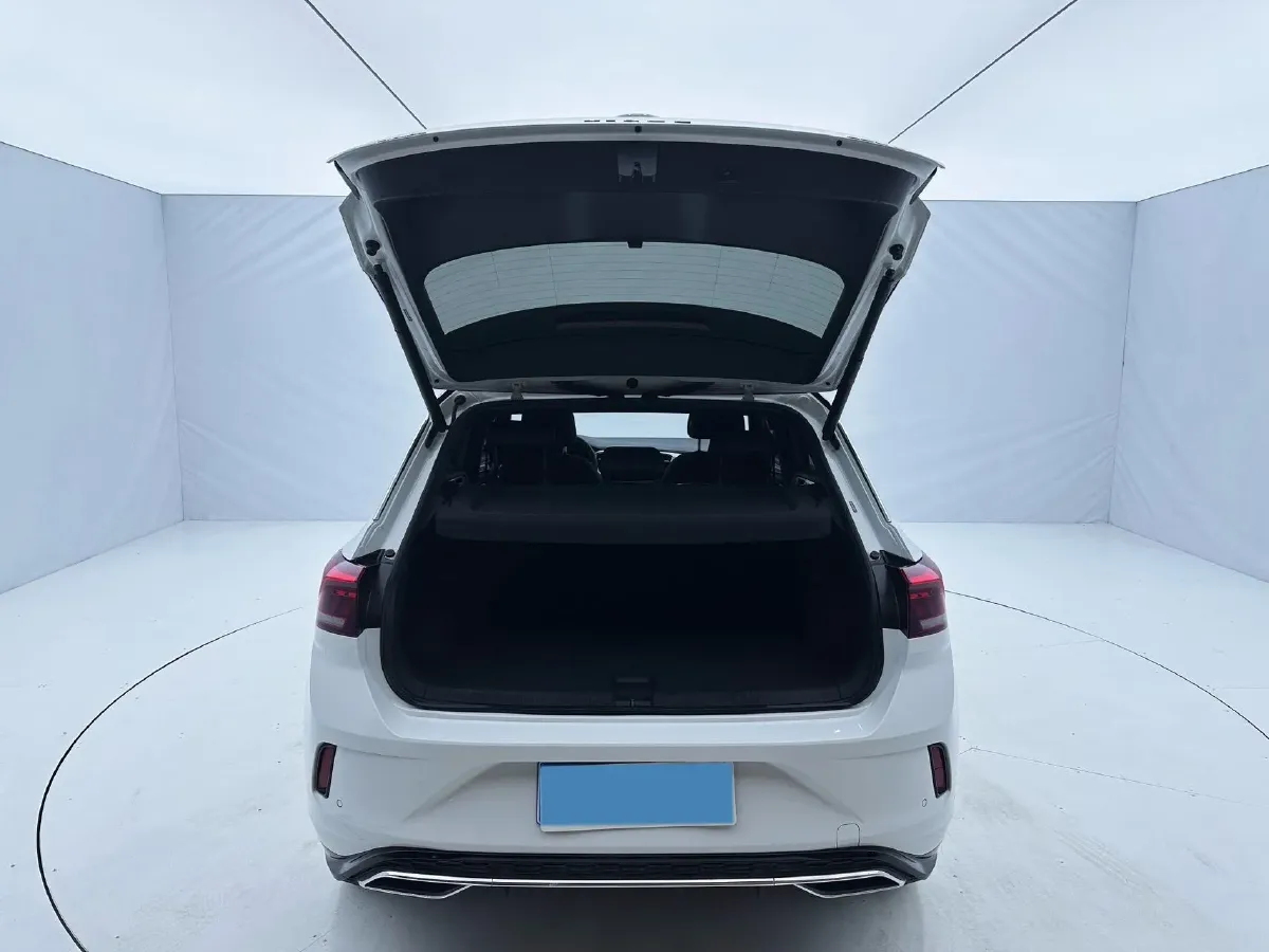 2022 Volkswagen T-Roc 1.4T 150HP L4 7DCT,autocango,china used car exporter,china ev exporter,chinese used car exporter,chinese used ev exporter