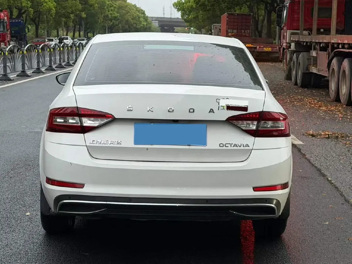 2019 Skoda Octavia 1.5L 116HP L4 6AT,autocango,china used car exporter,china ev exporter,chinese used car exporter,chinese used ev exporter