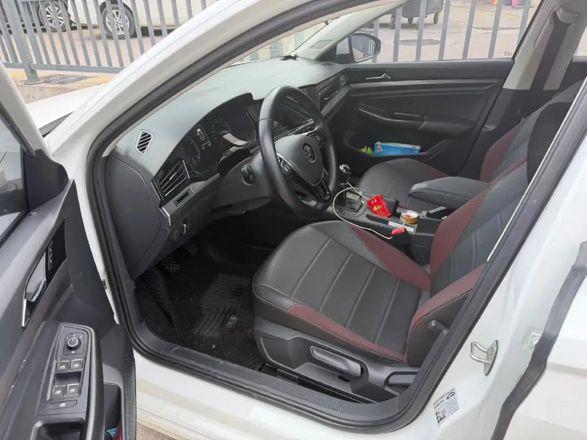 2021 Volkswagen Bora 1.5L 113HP L4 5MT,autocango,china used car exporter,china ev exporter,chinese used car exporter,chinese used ev exporter