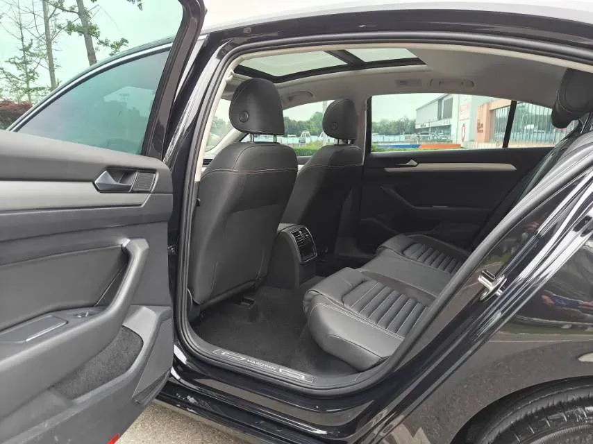 2020 Volkswagen Magotan 1.4T 150HP L4 7DCT,autocango,china used car exporter,china ev exporter,chinese used car exporter,chinese used ev exporter