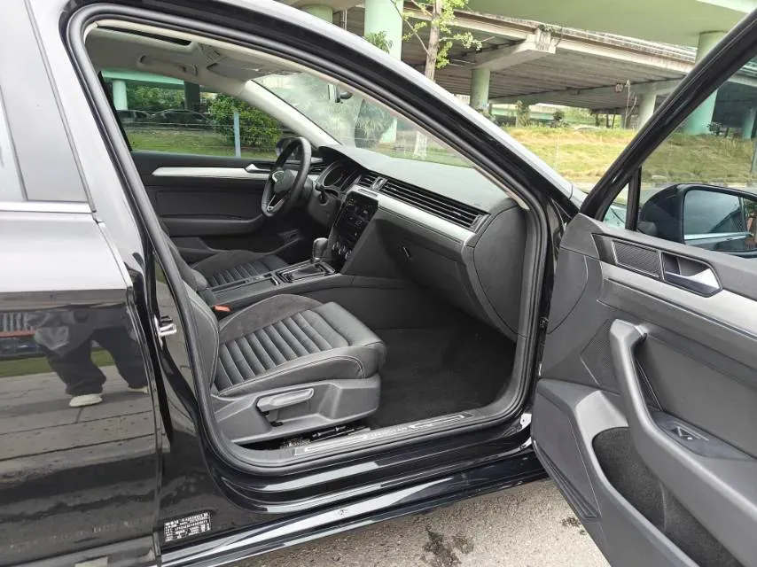 2020 Volkswagen Magotan 1.4T 150HP L4 7DCT,autocango,china used car exporter,china ev exporter,chinese used car exporter,chinese used ev exporter