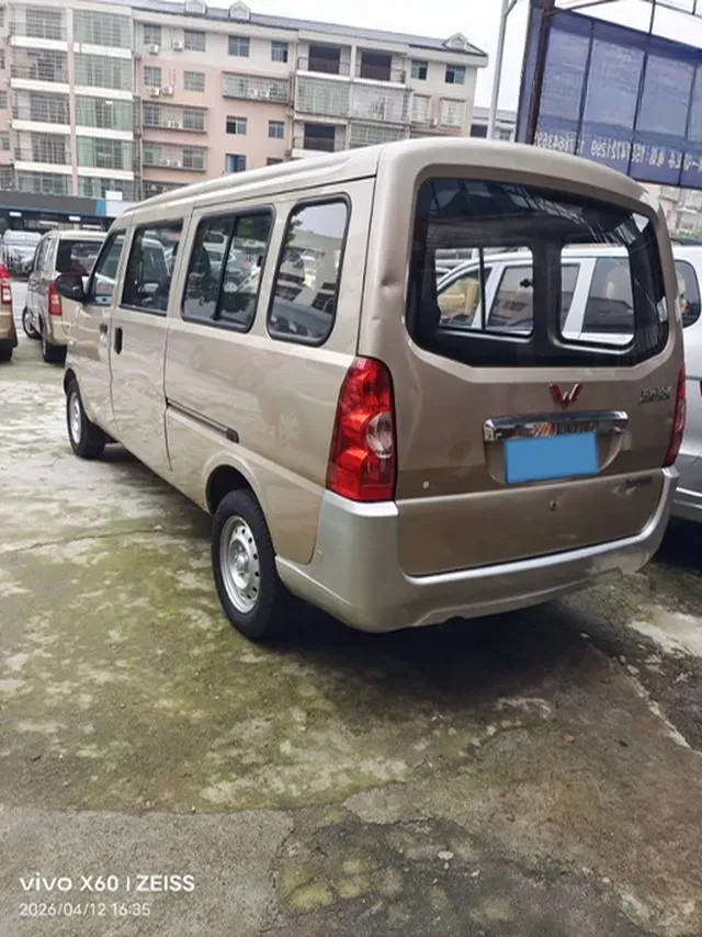 2017 WuLing RongGuang 1.5L 107HP L4 5MT,autocango,china used car exporter,china ev exporter,chinese used car exporter,chinese used ev exporter
