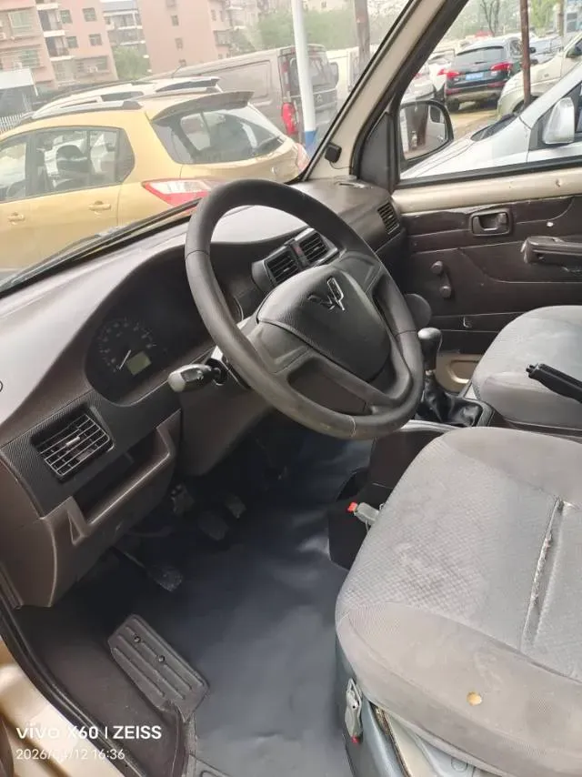 2017 WuLing RongGuang 1.5L 107HP L4 5MT,autocango,china used car exporter,china ev exporter,chinese used car exporter,chinese used ev exporter