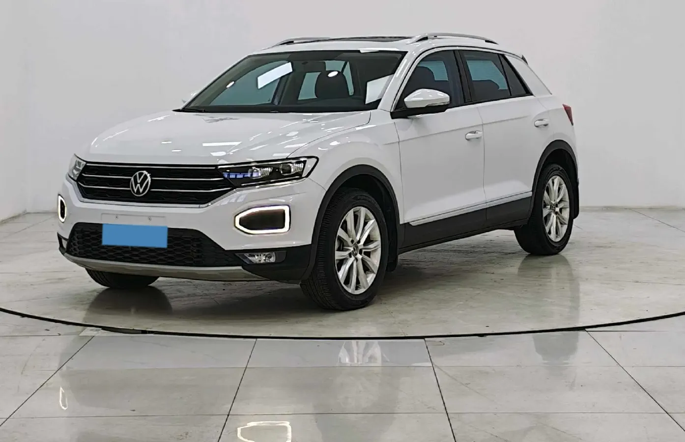 2022 Volkswagen T-Roc 1.4T 150HP L4 7DCT,autocango,china used car exporter,china ev exporter,chinese used car exporter,chinese used ev exporter