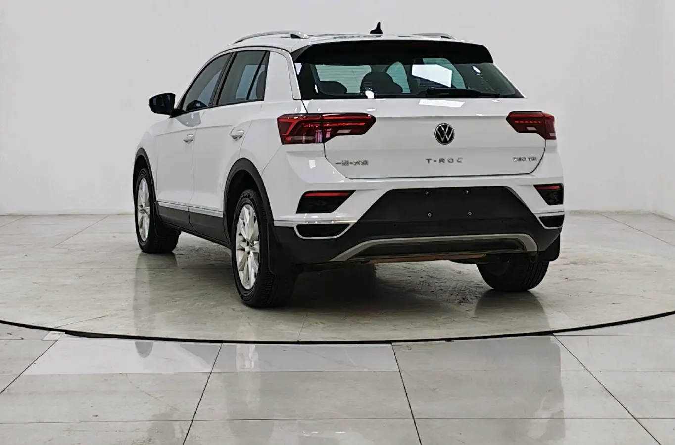 2022 Volkswagen T-Roc 1.4T 150HP L4 7DCT,autocango,china used car exporter,china ev exporter,chinese used car exporter,chinese used ev exporter