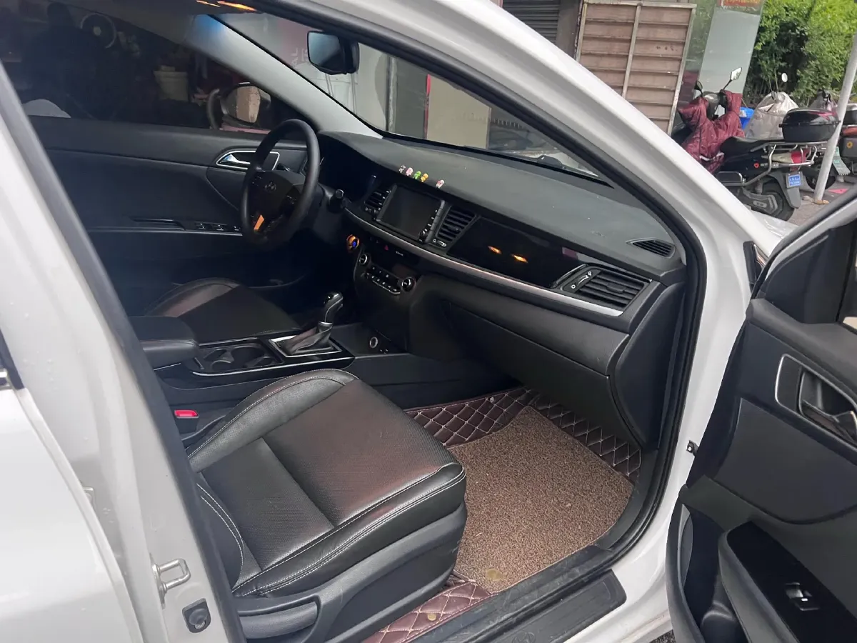 2017 Hyundai Mistra 1.6T 175HP L4 7DCT,autocango,china used car exporter,china ev exporter,chinese used car exporter,chinese used ev exporter