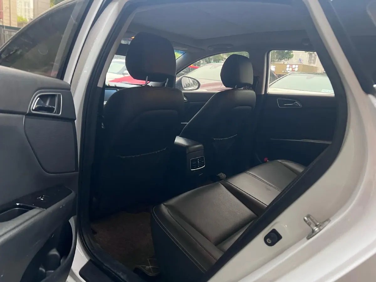 2017 Hyundai Mistra 1.6T 175HP L4 7DCT,autocango,china used car exporter,china ev exporter,chinese used car exporter,chinese used ev exporter