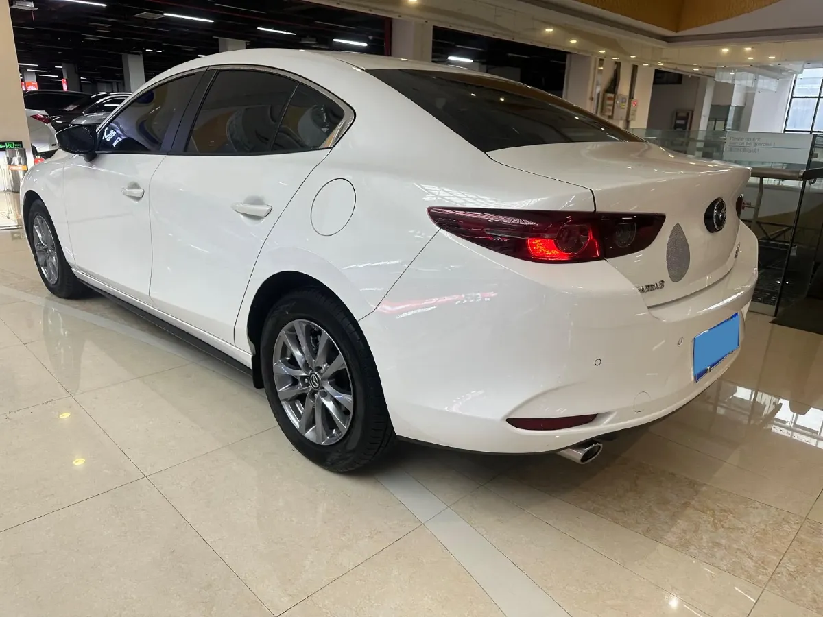 2023 Mazda 3 Axela 2.0L 158HP L4 6AT,autocango,china used car exporter,china ev exporter,chinese used car exporter,chinese used ev exporter