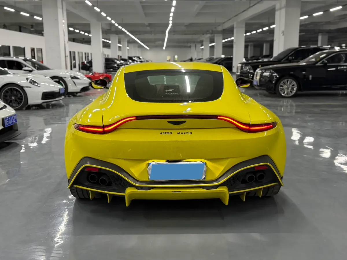 2018 Aston Martin V8 Vantage 4.0T 510HP V8 8AT,autocango,china used car exporter,china ev exporter,chinese used car exporter,chinese used ev exporter