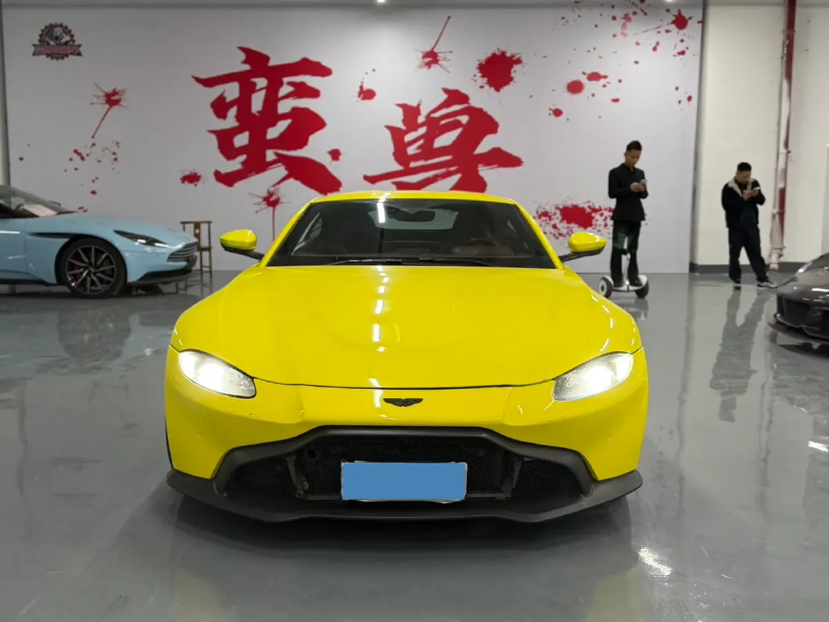 2018 Aston Martin V8 Vantage 4.0T 510HP V8 8AT,autocango,china used car exporter,china ev exporter,chinese used car exporter,chinese used ev exporter