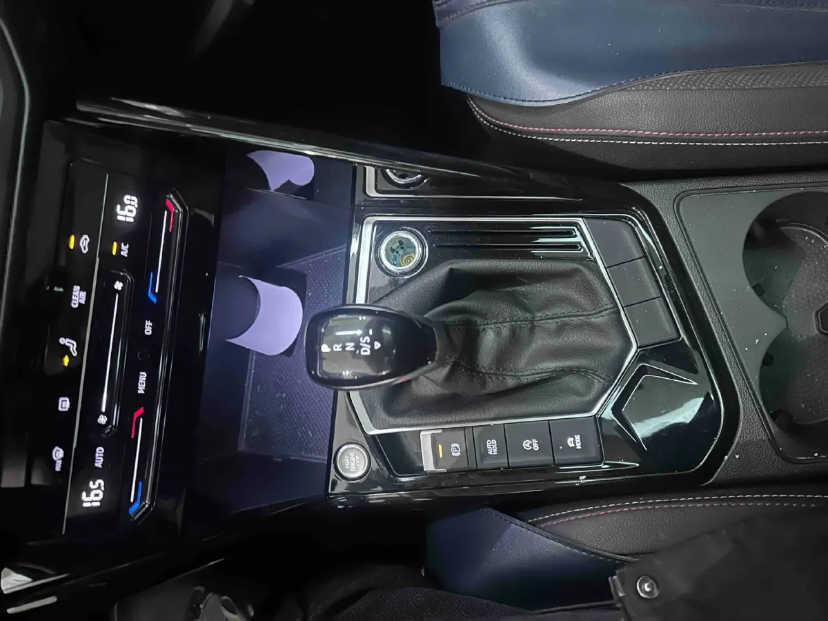 2022 Volkswagen Tayron 1.4T 150HP L4 7DCT,autocango,china used car exporter,china ev exporter,chinese used car exporter,chinese used ev exporter