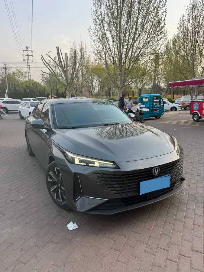 2023 ChangAn Oshan Z6 1.5T 188HP L4 7DCT,autocango,china used car exporter,china ev exporter,chinese used car exporter,chinese used ev exporter