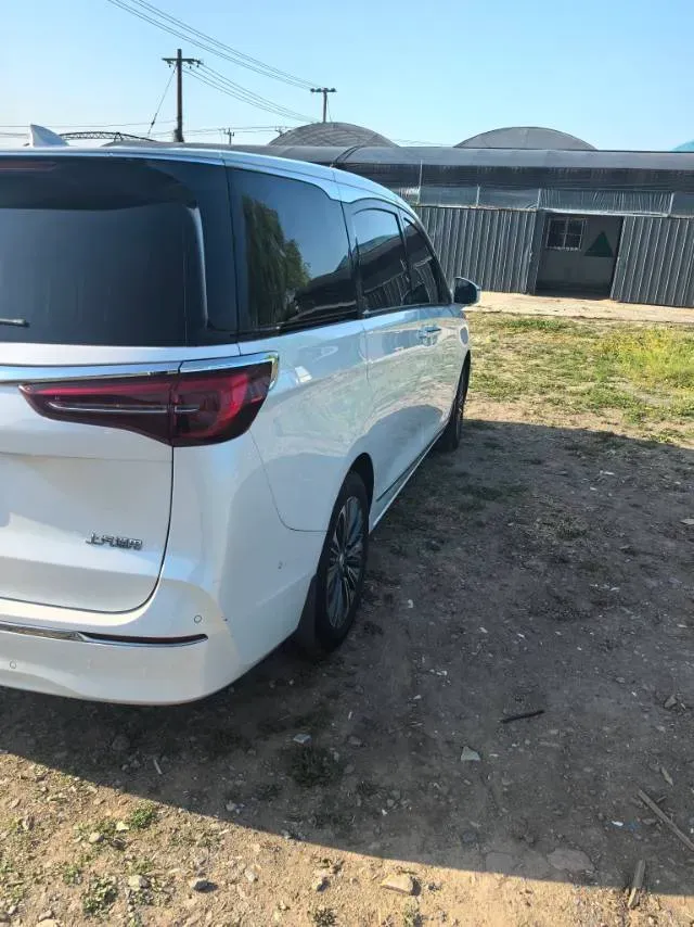 2022 Buick GL8 2.0T 237HP L4 9AT,autocango,china used car exporter,china ev exporter,chinese used car exporter,chinese used ev exporter