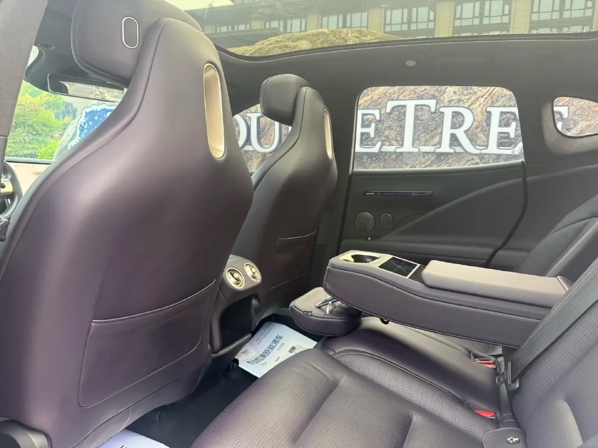 2024 Avatr 07 1.5T 156HP L4 REEV 39.05KWH,autocango,china used car exporter,china ev exporter,chinese used car exporter,chinese used ev exporter