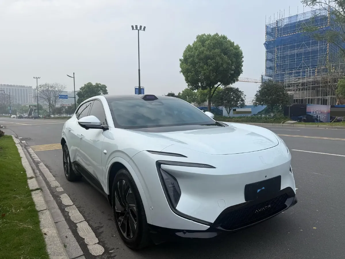 2024 Avatr 07 1.5T 156HP L4 REEV 39.05KWH,autocango,china used car exporter,china ev exporter,chinese used car exporter,chinese used ev exporter