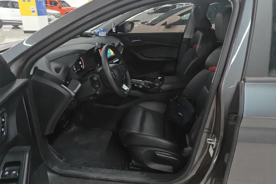 2021 MG 5 1.5L 120HP L4 CVT,autocango,china used car exporter,china ev exporter,chinese used car exporter,chinese used ev exporter