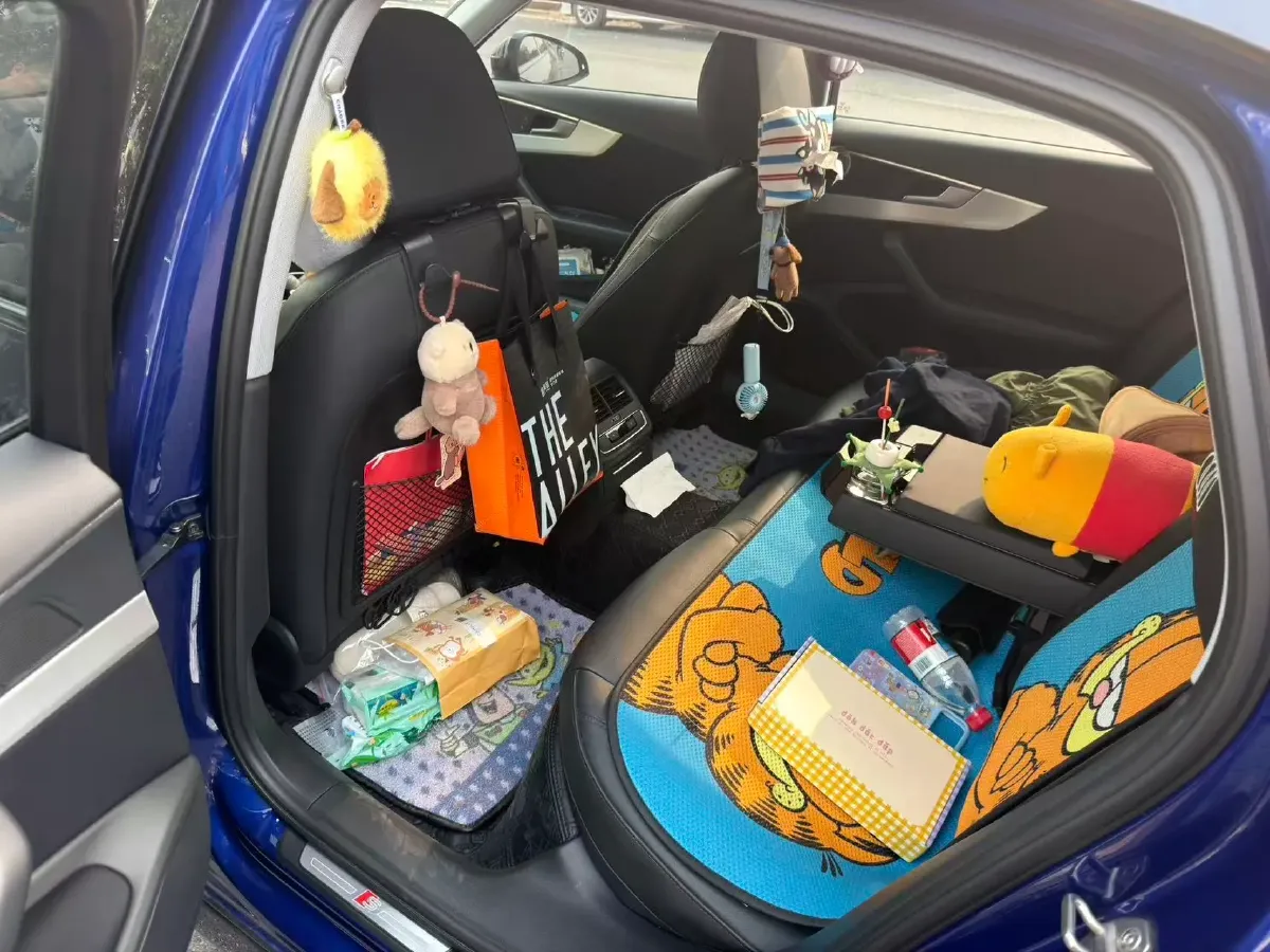 2019 Audi A4L 2.0T 190HP L4 7DCT,autocango,china used car exporter,china ev exporter,chinese used car exporter,chinese used ev exporter