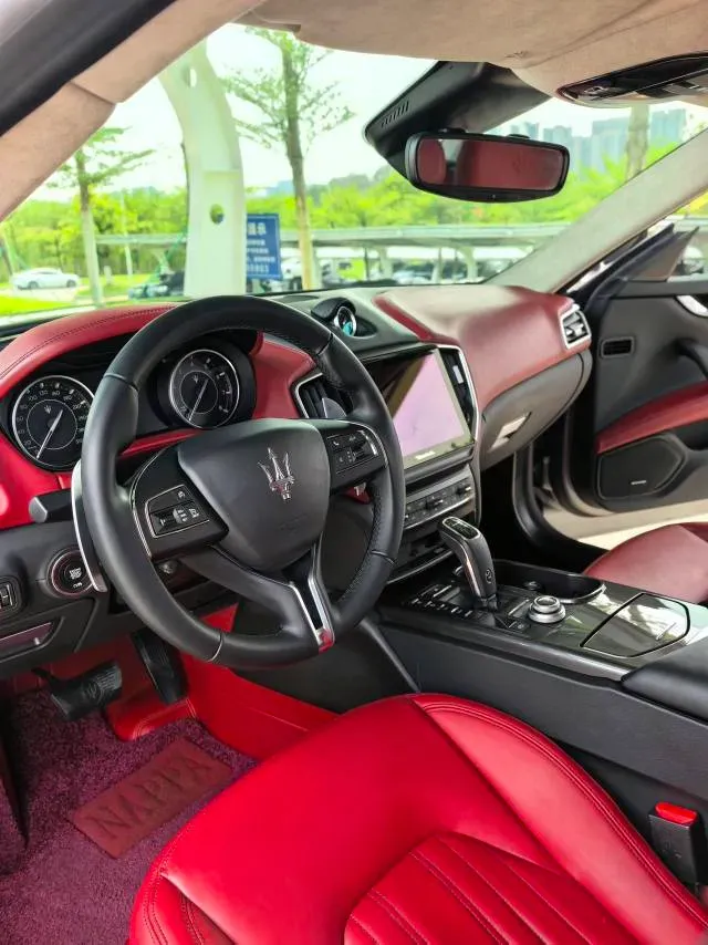 2022 Audi Q7 2.0T 245HP L4 8AT,autocango,china used car exporter,china ev exporter,chinese used car exporter,chinese used ev exporter