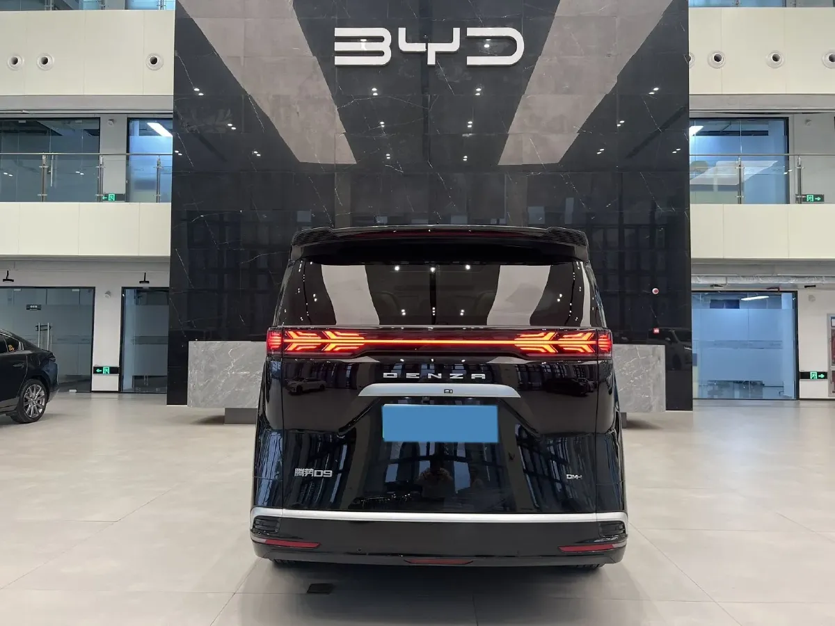 2024 Denza D9 1.5T 139HP L4 E-CVT PHEV 40KWH,autocango,china used car exporter,china ev exporter,chinese used car exporter,chinese used ev exporter