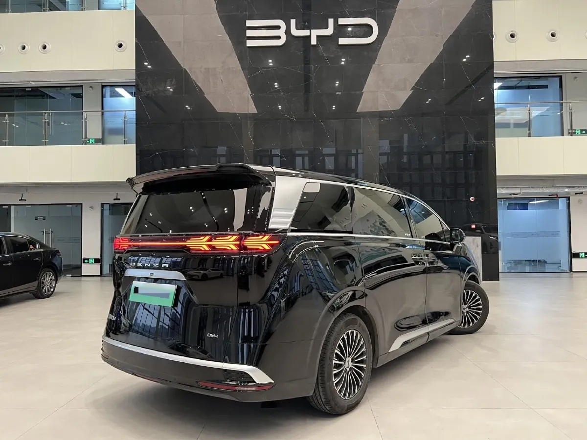 2024 Denza D9 1.5T 139HP L4 E-CVT PHEV 40KWH,autocango,china used car exporter,china ev exporter,chinese used car exporter,chinese used ev exporter