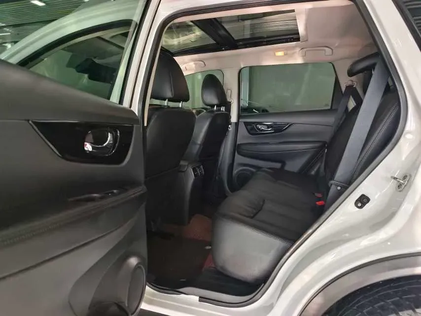 2020 Nissan X-Trail 2.0L 154HP L4 CVT,autocango,china used car exporter,china ev exporter,chinese used car exporter,chinese used ev exporter