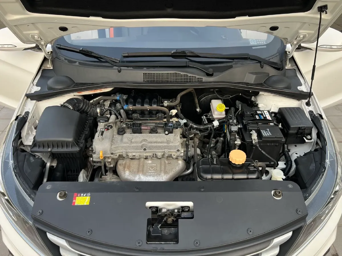 2016 BaoJun 310 1.2L 82HP L4 5MT,autocango,china used car exporter,china ev exporter,chinese used car exporter,chinese used ev exporter