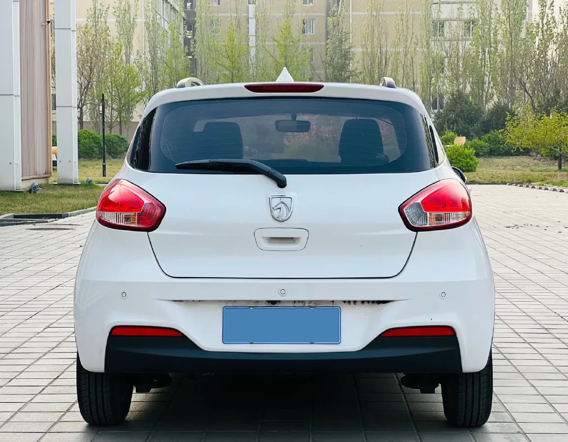 2016 BaoJun 310 1.2L 82HP L4 5MT,autocango,china used car exporter,china ev exporter,chinese used car exporter,chinese used ev exporter