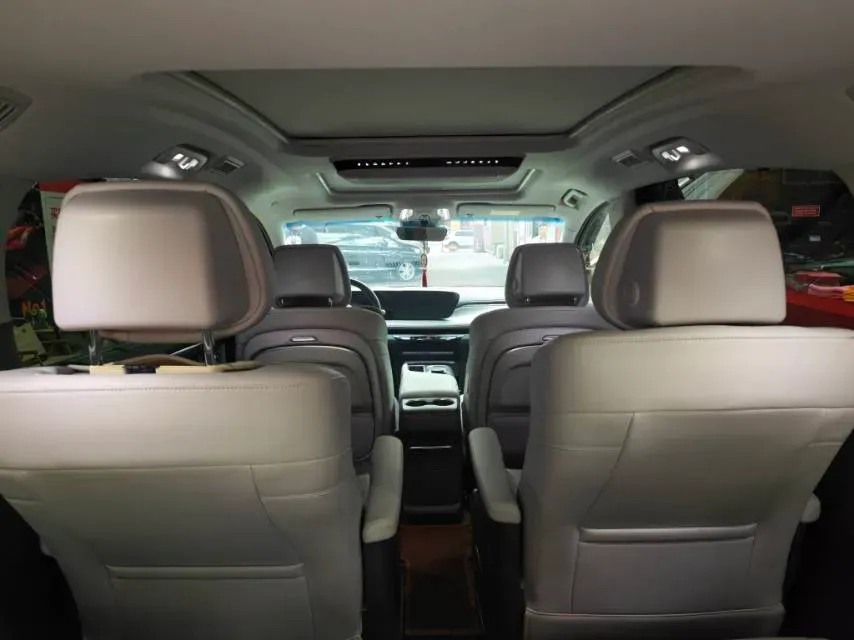 2025 Buick GL8 2.0T 237HP L4 9AT,autocango,china used car exporter,china ev exporter,chinese used car exporter,chinese used ev exporter