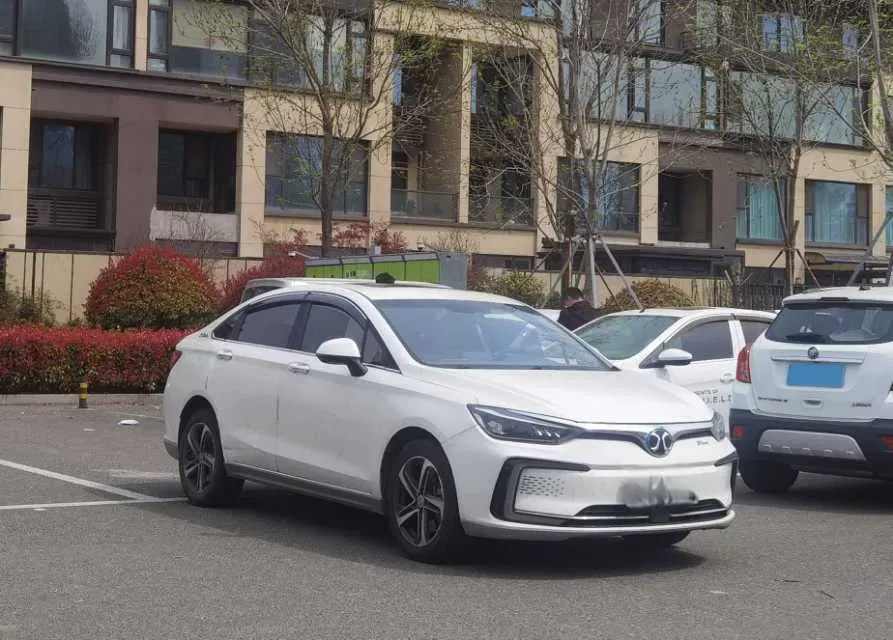 2018 BeiJing Auto EU5 BEV 53.66KWH,autocango,china used car exporter,china ev exporter,chinese used car exporter,chinese used ev exporter