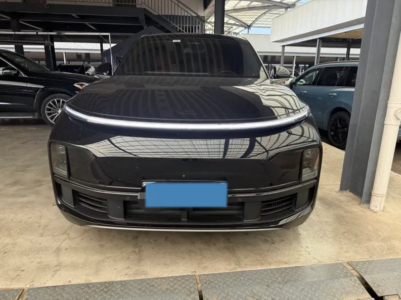 2023 Li L8 Range Extended 154HP REEV 40.9KWH,autocango,china used car exporter,china ev exporter,chinese used car exporter,chinese used ev exporter