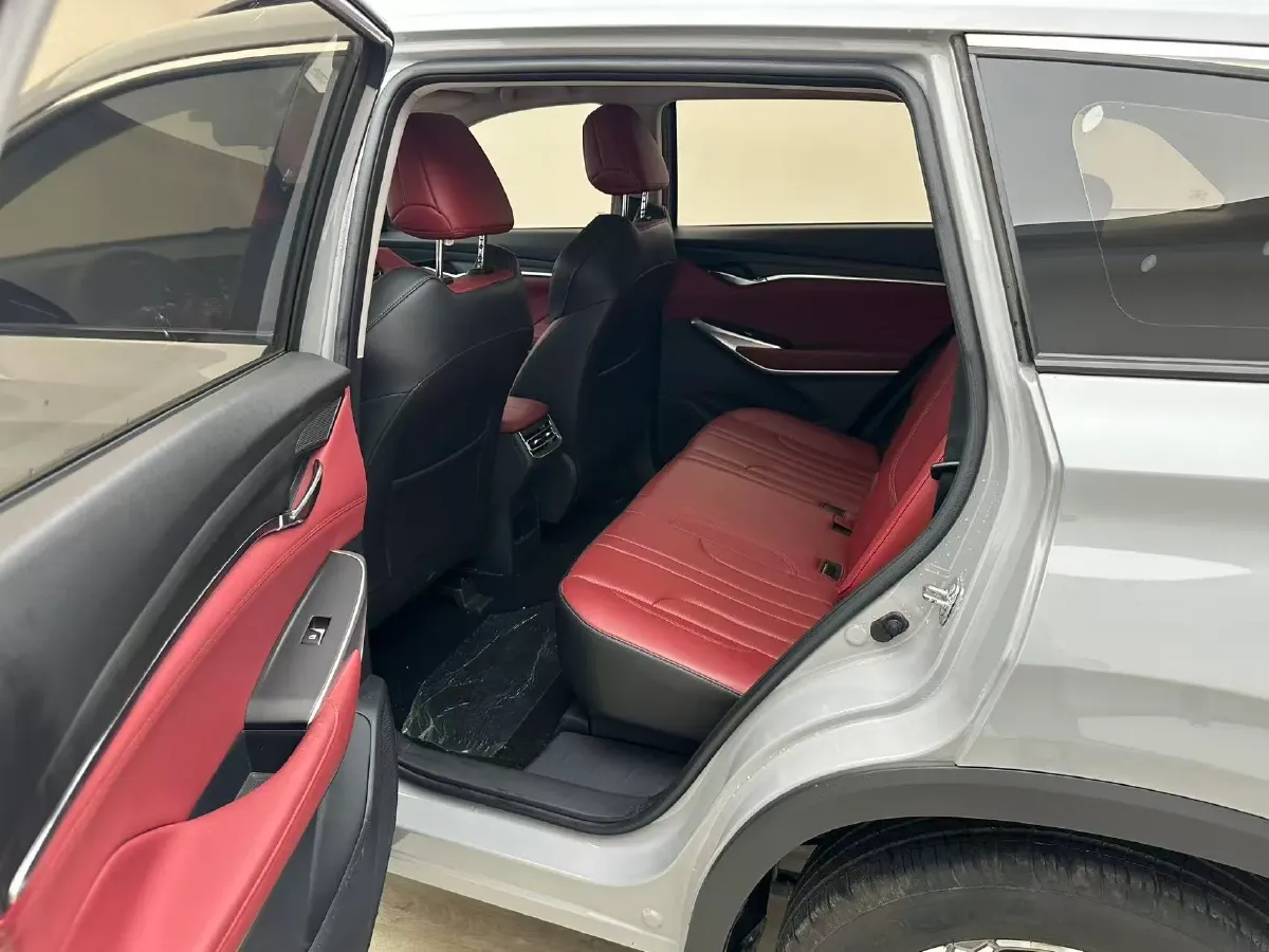 2021 ChangAn CS75 Plus 1.5T 178HP L4 6AT,autocango,china used car exporter,china ev exporter,chinese used car exporter,chinese used ev exporter