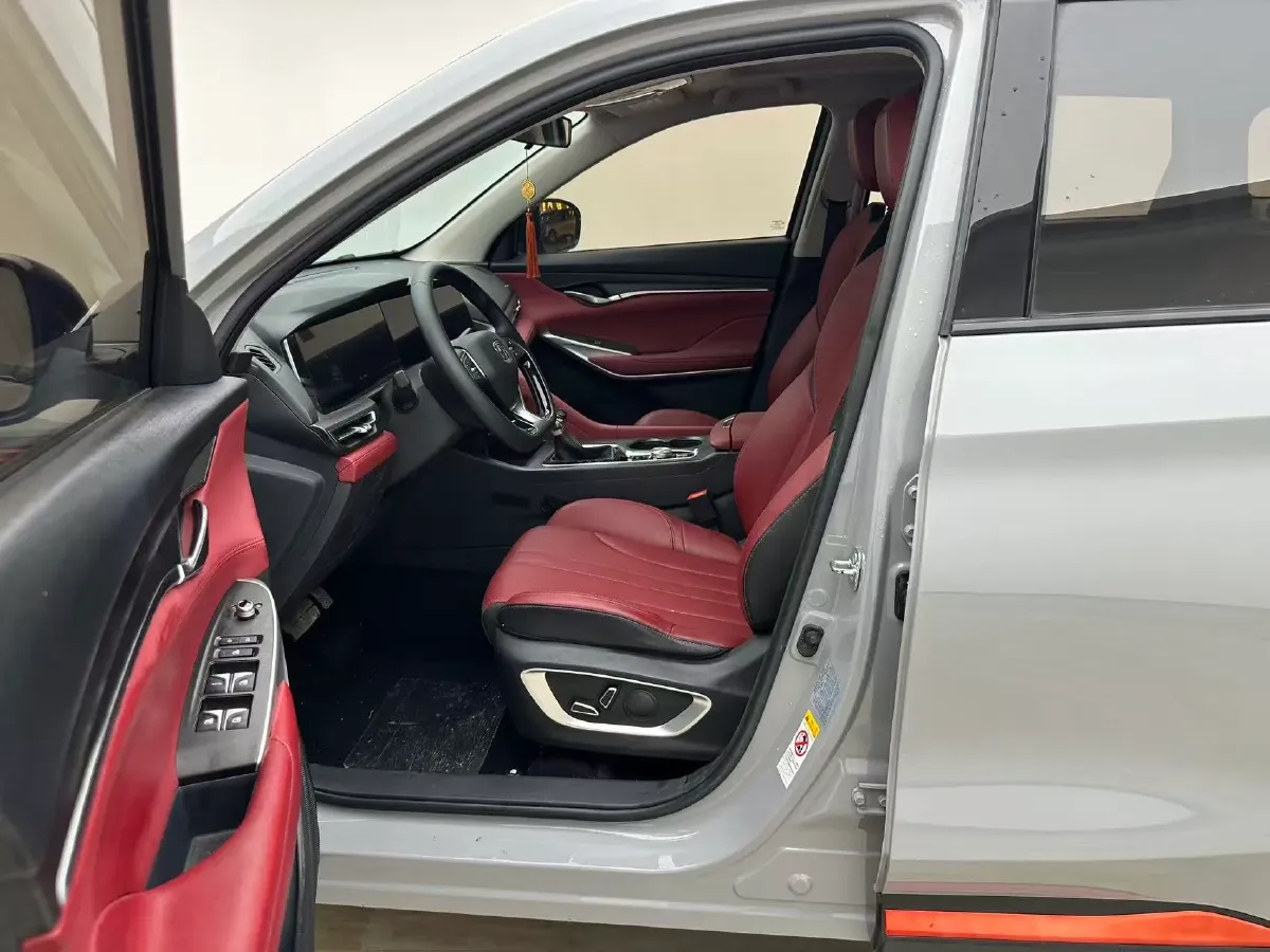 2021 ChangAn CS75 Plus 1.5T 178HP L4 6AT,autocango,china used car exporter,china ev exporter,chinese used car exporter,chinese used ev exporter