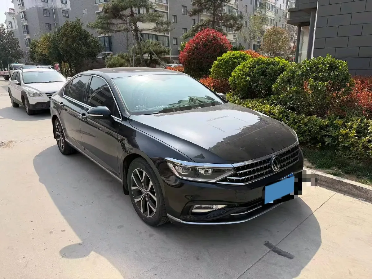 2020 Volkswagen Magotan 2.0T 186HP L4 7DCT,autocango,china used car exporter,china ev exporter,chinese used car exporter,chinese used ev exporter