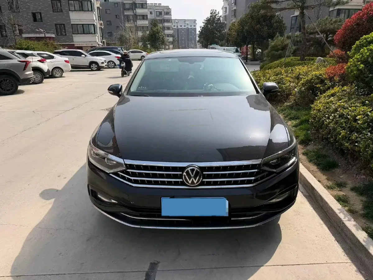 2020 Volkswagen Magotan 2.0T 186HP L4 7DCT,autocango,china used car exporter,china ev exporter,chinese used car exporter,chinese used ev exporter