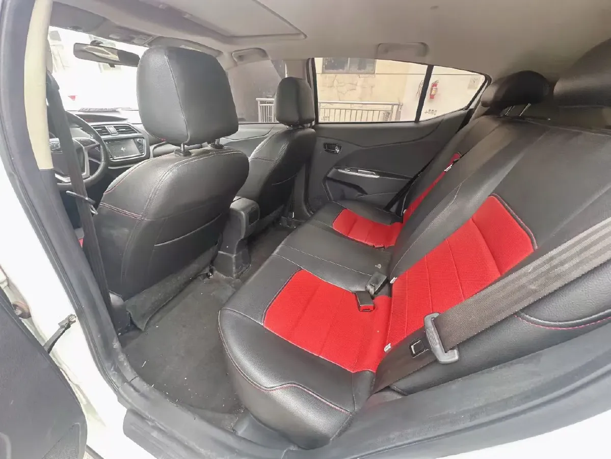 2014 LiFan X50 1.5L 103HP L4 5MT,autocango,china used car exporter,china ev exporter,chinese used car exporter,chinese used ev exporter