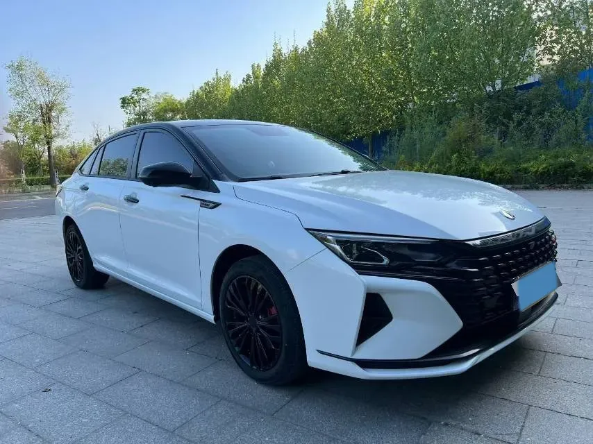 2021 DongFeng Aeolus YiXuan MAX 1.5T 190HP L4 7DCT,autocango,china used car exporter,china ev exporter,chinese used car exporter,chinese used ev exporter