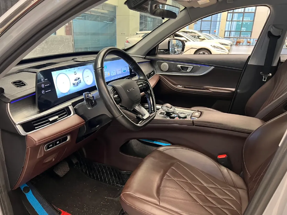 2024 Chery Tiggo 8 PRO 1.6T 197HP L4 7DCT,autocango,china used car exporter,china ev exporter,chinese used car exporter,chinese used ev exporter