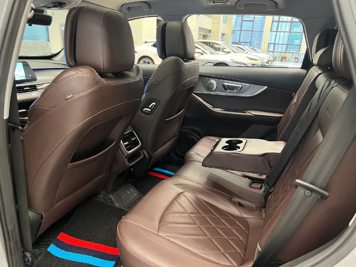 2024 Chery Tiggo 8 PRO 1.6T 197HP L4 7DCT,autocango,china used car exporter,china ev exporter,chinese used car exporter,chinese used ev exporter