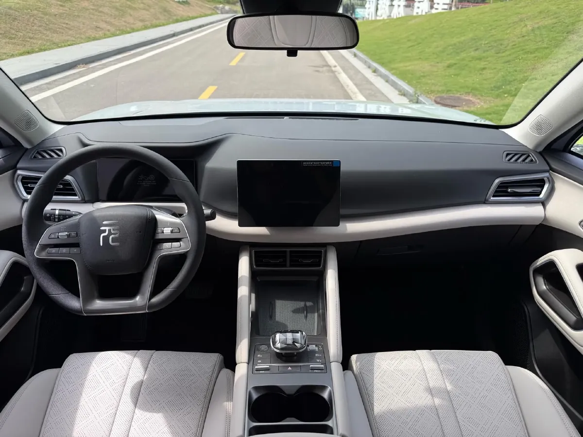 2024 BYD YuanUP BEV 45.12KWH,autocango,china used car exporter,china ev exporter,chinese used car exporter,chinese used ev exporter