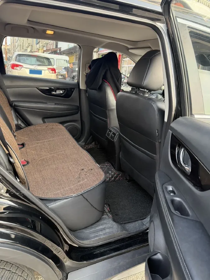 2019 Nissan X-Trail 2.0L 154HP L4 CVT,autocango,china used car exporter,china ev exporter,chinese used car exporter,chinese used ev exporter