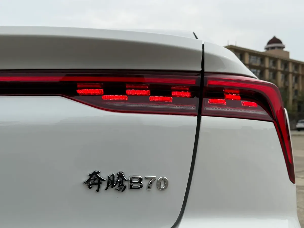 2025 Bestune B70 1.5T 169HP L4 7DCT,autocango,china used car exporter,china ev exporter,chinese used car exporter,chinese used ev exporter