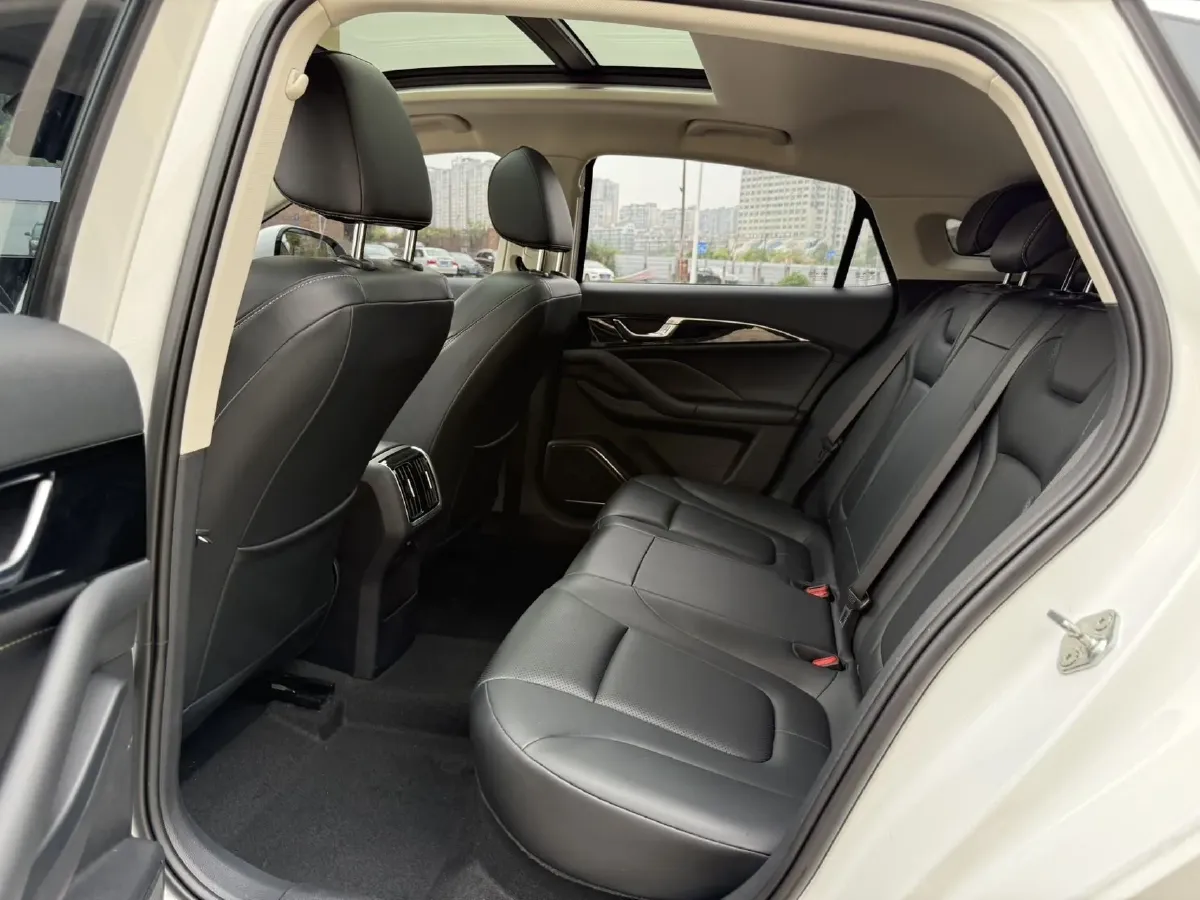 2025 Bestune B70 1.5T 169HP L4 7DCT,autocango,china used car exporter,china ev exporter,chinese used car exporter,chinese used ev exporter