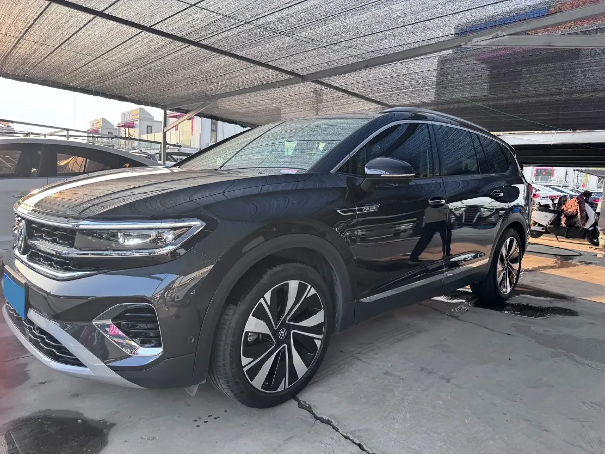 2023 Volkswagen Talagon 2.0T 220HP L4 7DCT,autocango,china used car exporter,china ev exporter,chinese used car exporter,chinese used ev exporter