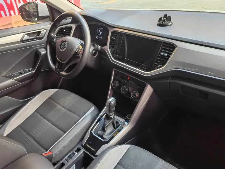 2022 Volkswagen T-Roc 1.4T 150HP L4 7DCT,autocango,china used car exporter,china ev exporter,chinese used car exporter,chinese used ev exporter