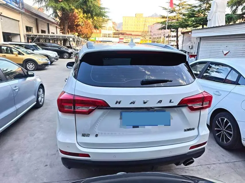 2019 Haval M6 1.5T 150HP L4 7DCT,autocango,china used car exporter,china ev exporter,chinese used car exporter,chinese used ev exporter