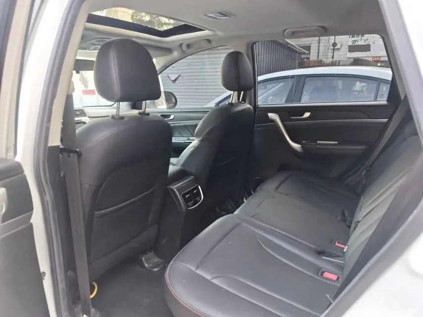 2019 Haval M6 1.5T 150HP L4 7DCT,autocango,china used car exporter,china ev exporter,chinese used car exporter,chinese used ev exporter