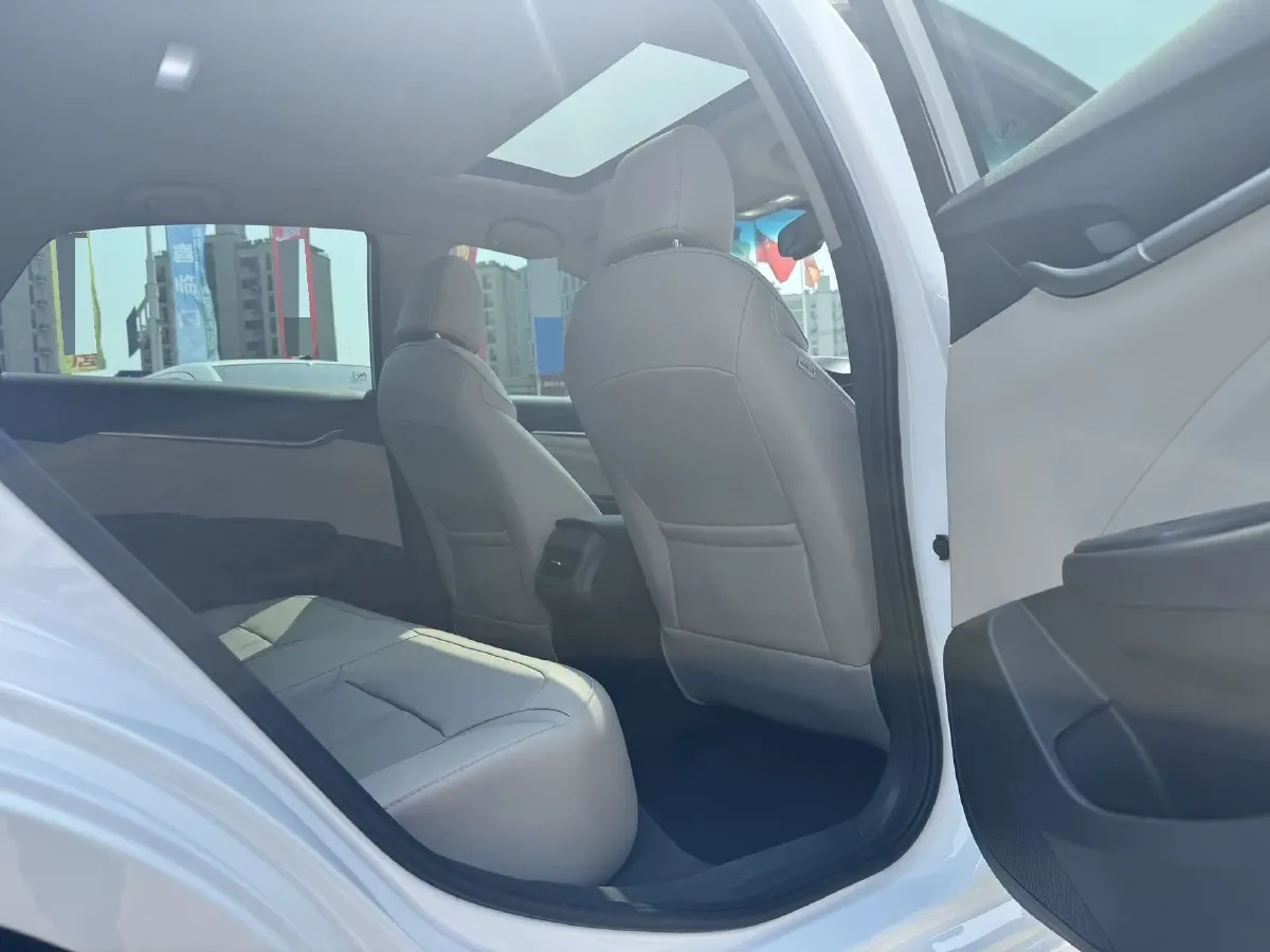 2019 Buick Excelle 1.0T 125HP L3 6DCT,autocango,china used car exporter,china ev exporter,chinese used car exporter,chinese used ev exporter