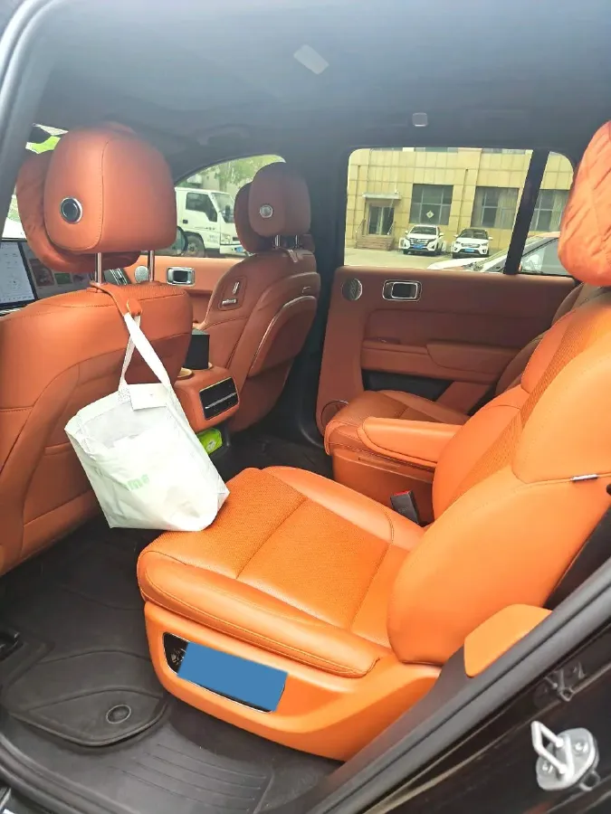 2023 Li L8 Range Extended 154HP REEV 40.9KWH,autocango,china used car exporter,china ev exporter,chinese used car exporter,chinese used ev exporter