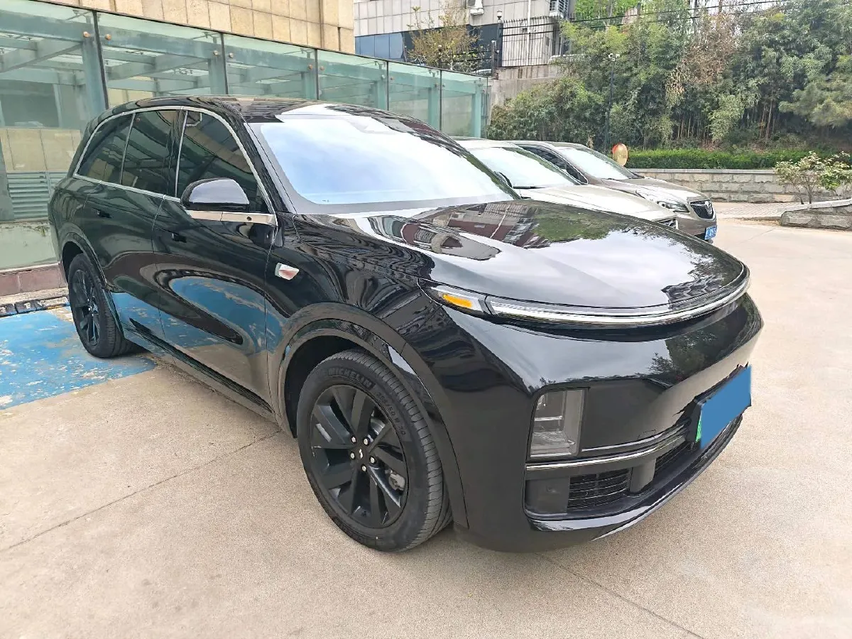 2023 Li L8 Range Extended 154HP REEV 40.9KWH,autocango,china used car exporter,china ev exporter,chinese used car exporter,chinese used ev exporter