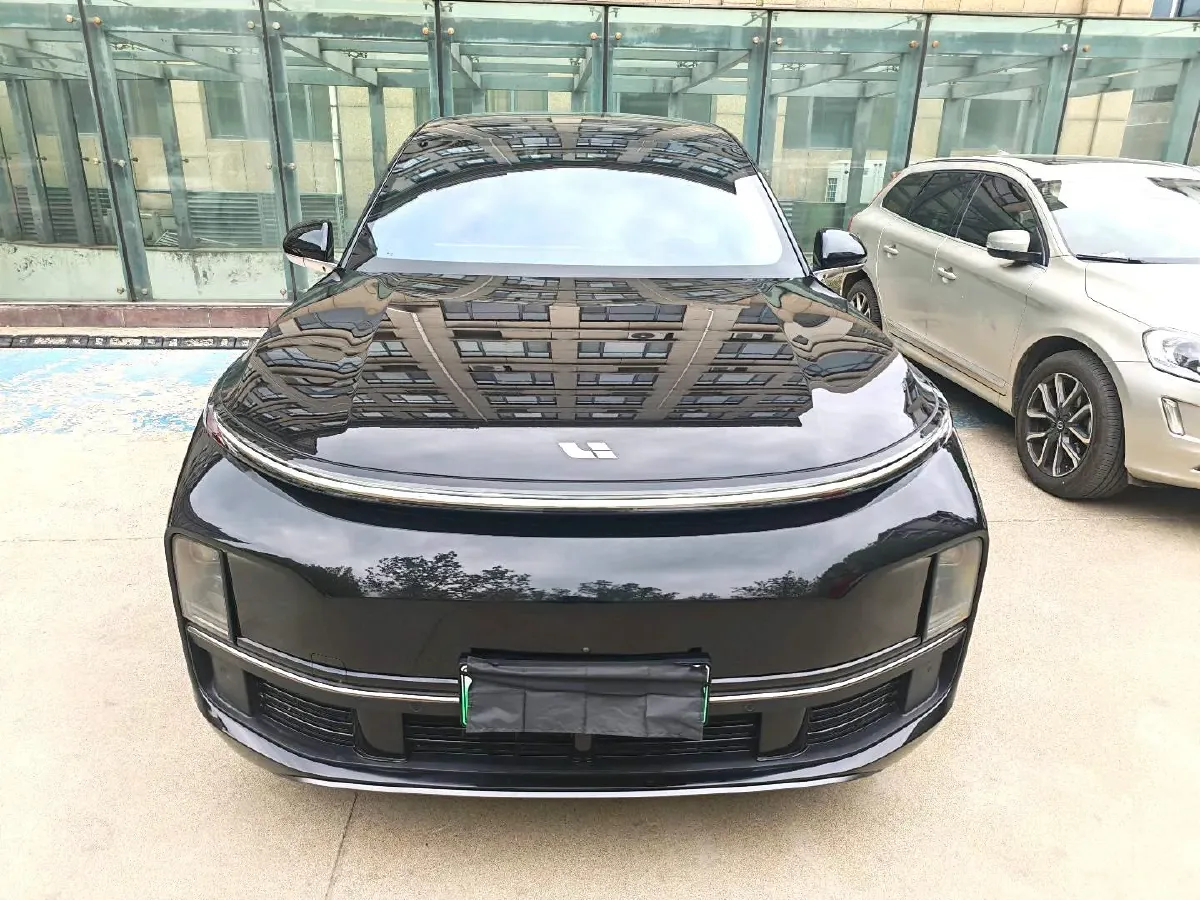 2023 Li L8 Range Extended 154HP REEV 40.9KWH,autocango,china used car exporter,china ev exporter,chinese used car exporter,chinese used ev exporter